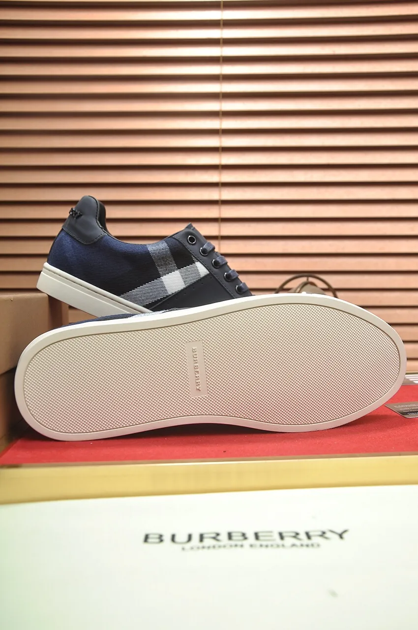 Men's shoes💰480💶[Burberry] (cowhide lining) classic low-top sneakers｜Imported cowhide with classic plaid fabric｜Cow leather lining｜Original outsole｜Fine workmanship and comfortable to wear Size: 38-44 (customized at 45)